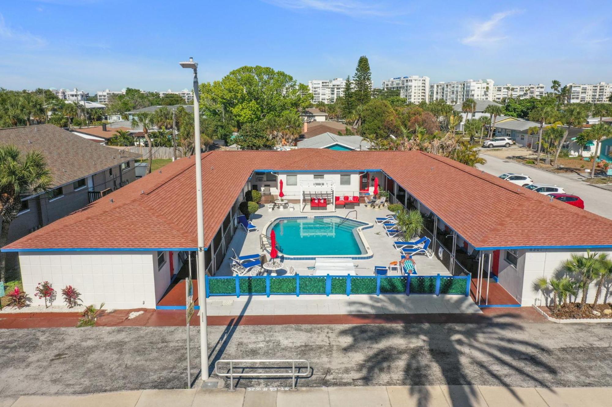 Sun Island Motel St. Pete Beach Esterno foto