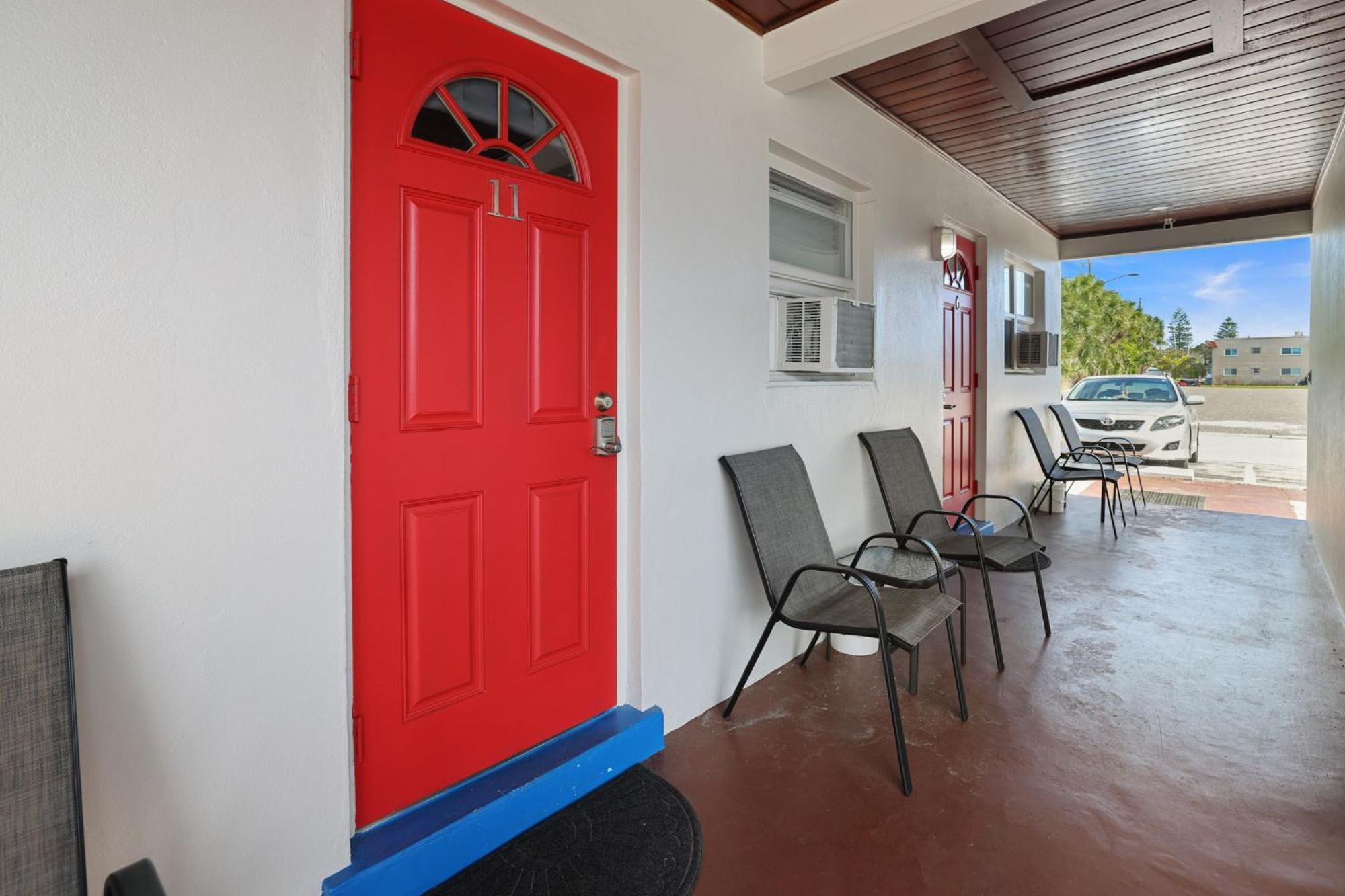Sun Island Motel St. Pete Beach Esterno foto