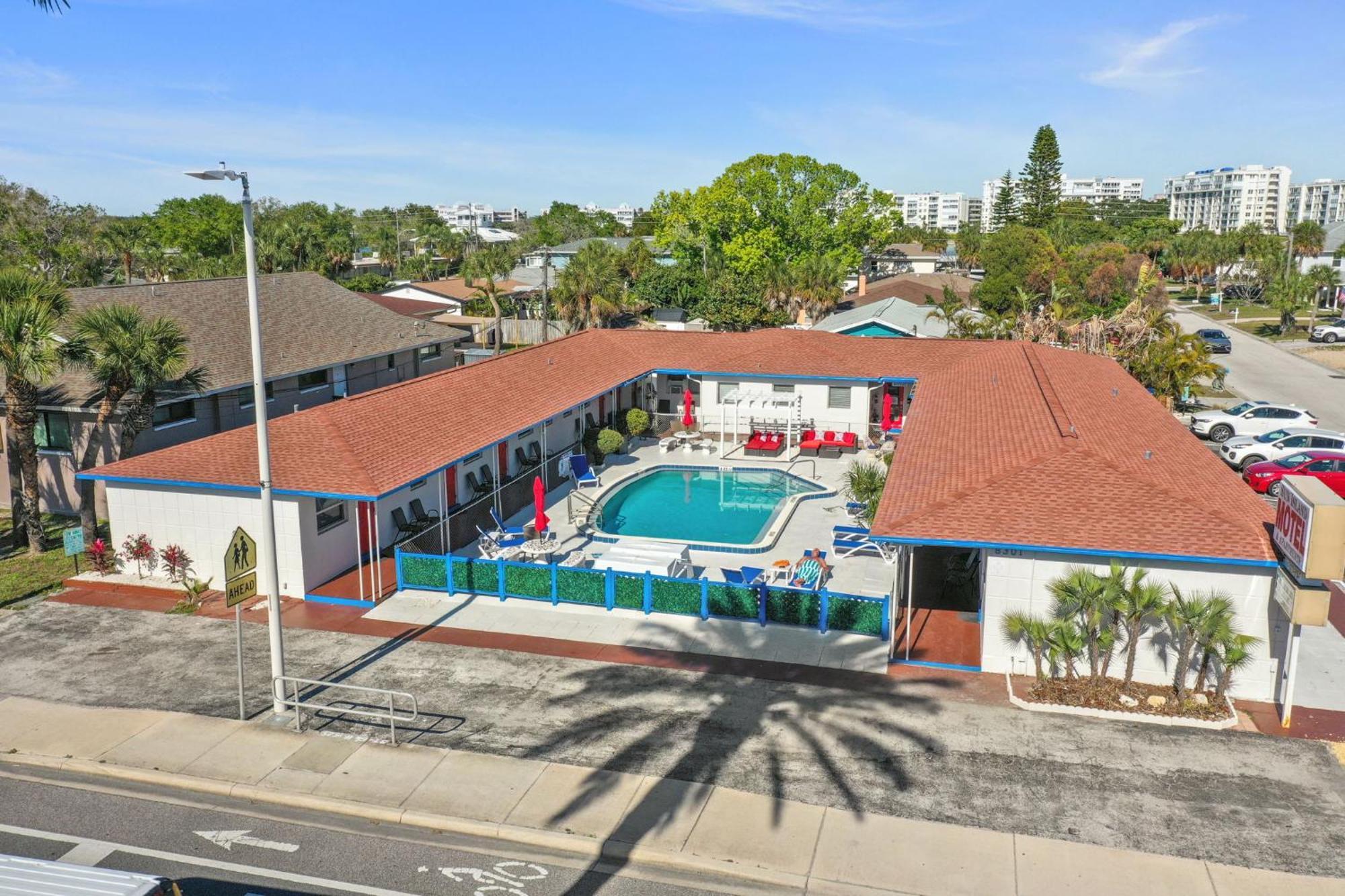 Sun Island Motel St. Pete Beach Esterno foto